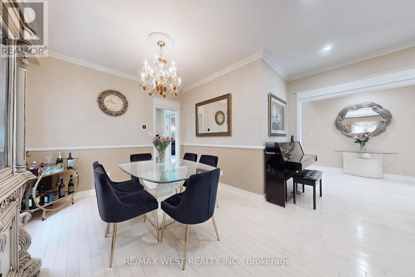 338 Mcbride Crescent, Newmarket (Summerhill Estates), Ontario  L3X 2W3 - Photo 15 - N12891978