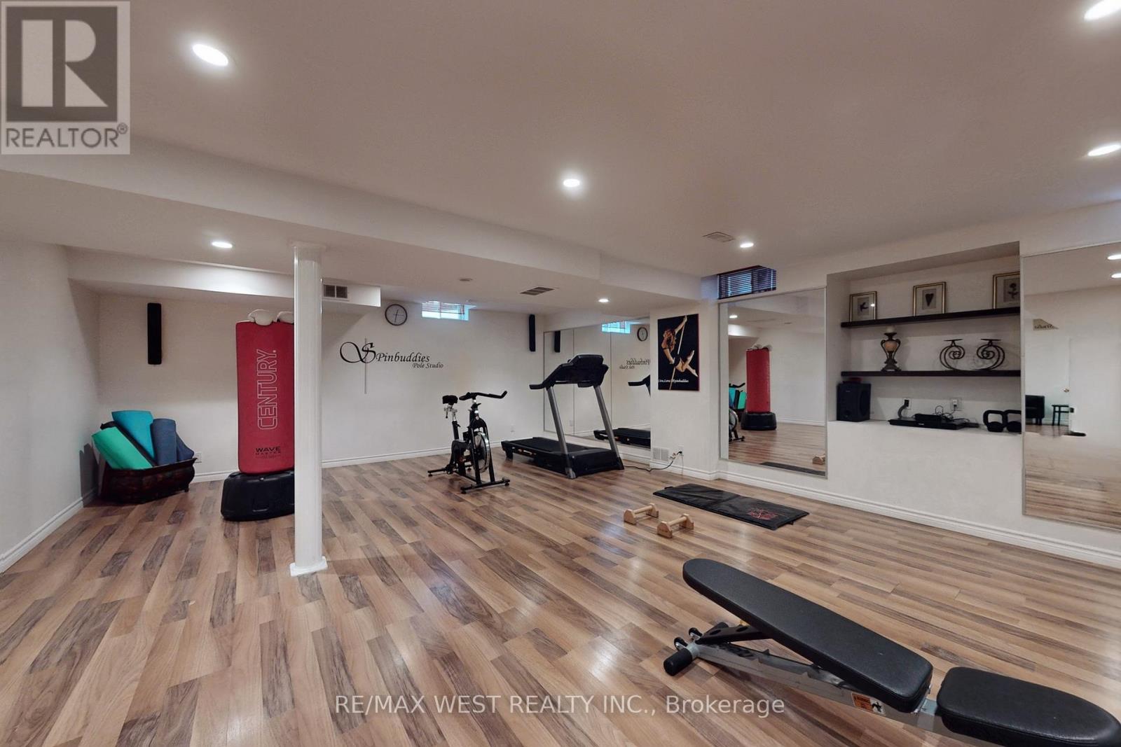 338 Mcbride Crescent, Newmarket (Summerhill Estates), Ontario  L3X 2W3 - Photo 33 - N12891978