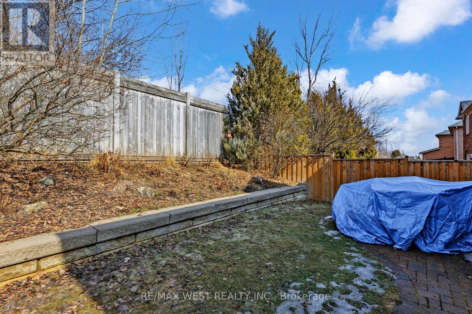 338 Mcbride Crescent, Newmarket (Summerhill Estates), Ontario  L3X 2W3 - Photo 36 - N12891978