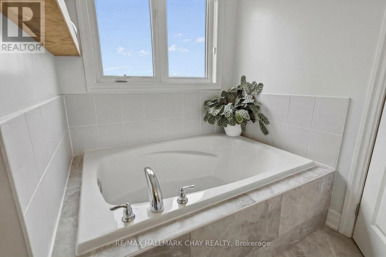 25 Wagner Crescent, Essa (Angus), Ontario  L0M 1B6 - Photo 23 - N12892014