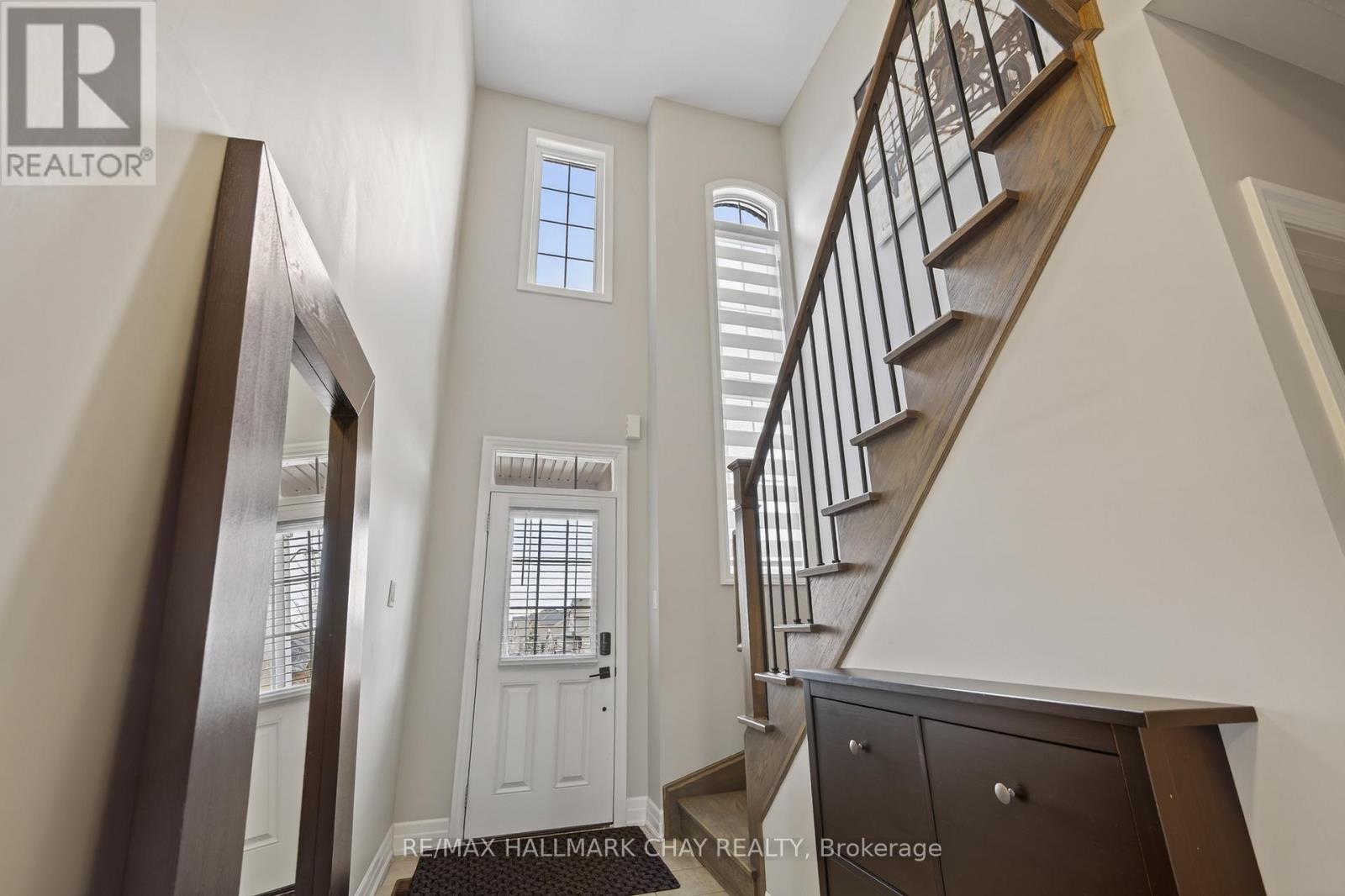 25 Wagner Crescent, Essa (Angus), Ontario  L0M 1B6 - Photo 3 - N12892014