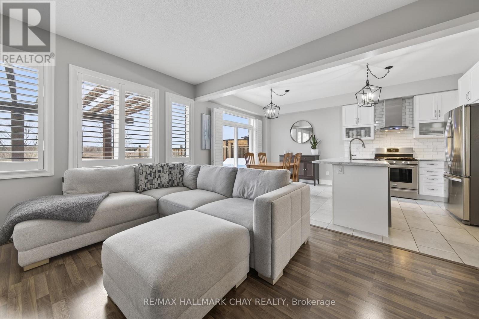 25 Wagner Crescent, Essa (Angus), Ontario  L0M 1B6 - Photo 8 - N12892014