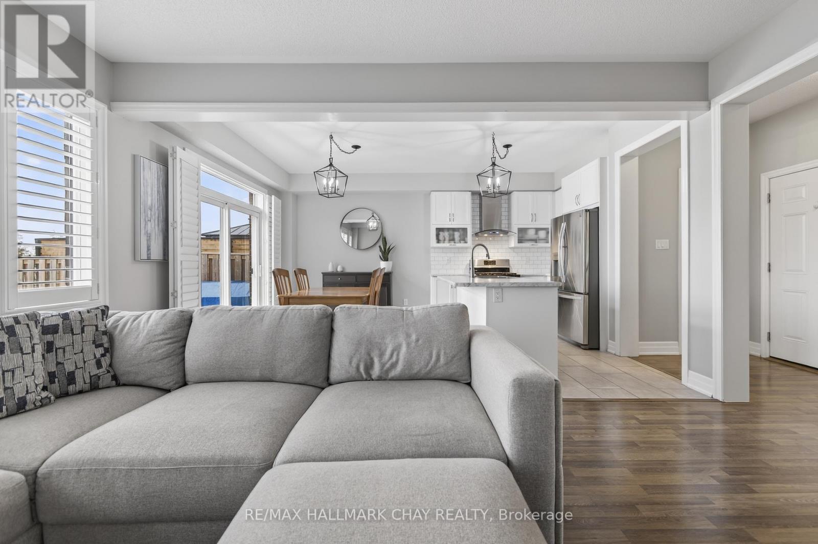 25 Wagner Crescent, Essa (Angus), Ontario  L0M 1B6 - Photo 9 - N12892014