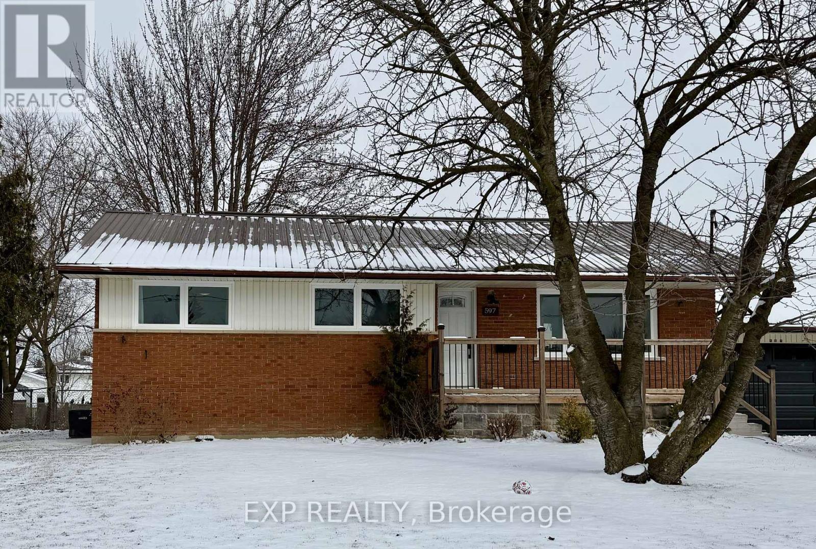 597 GOLD STREET, Warwick, Ontario