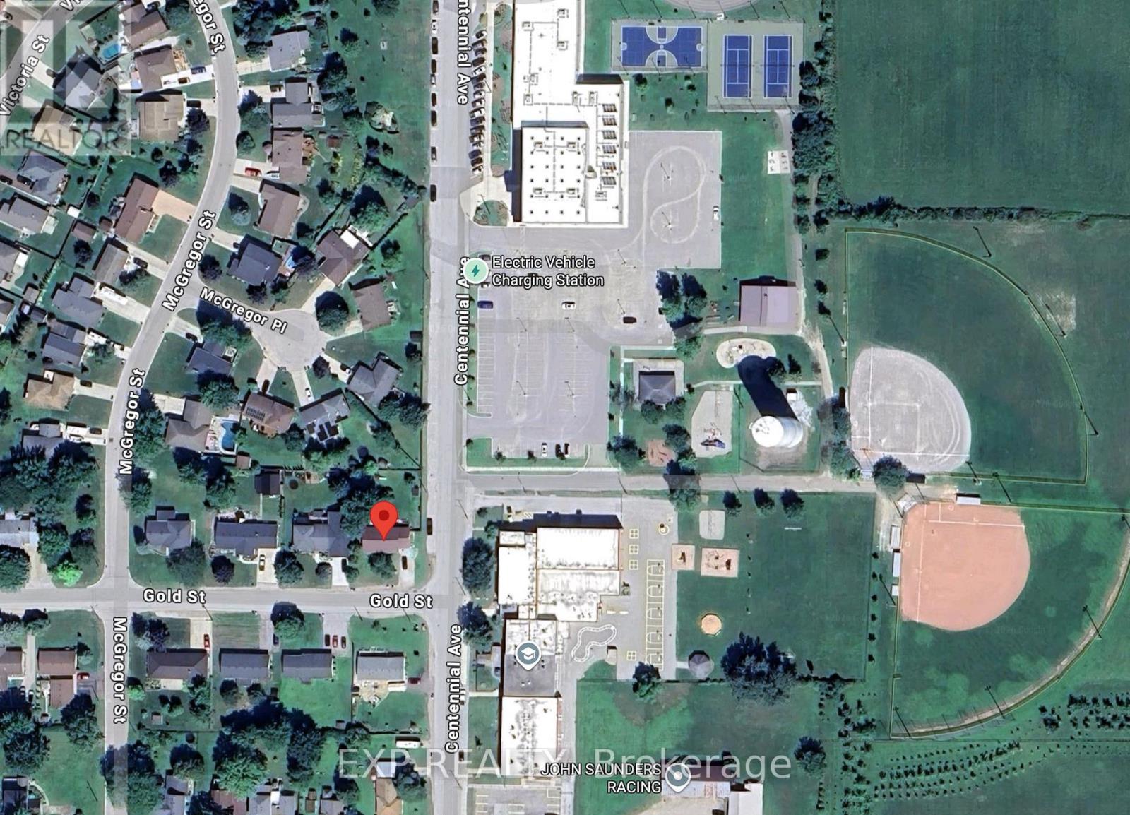 597 Gold Street, Warwick, Ontario  N0M 2S0 - Photo 5 - X12864380