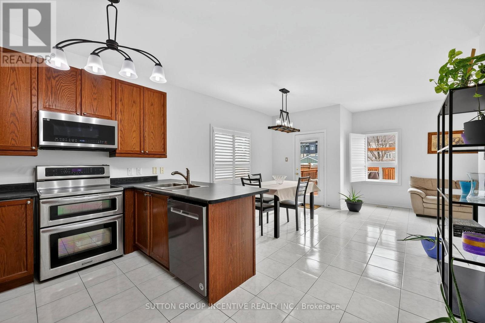 116 Sun King Crescent, Barrie (Innis-Shore), Ontario  L4M 0E6 - Photo 11 - S12891994