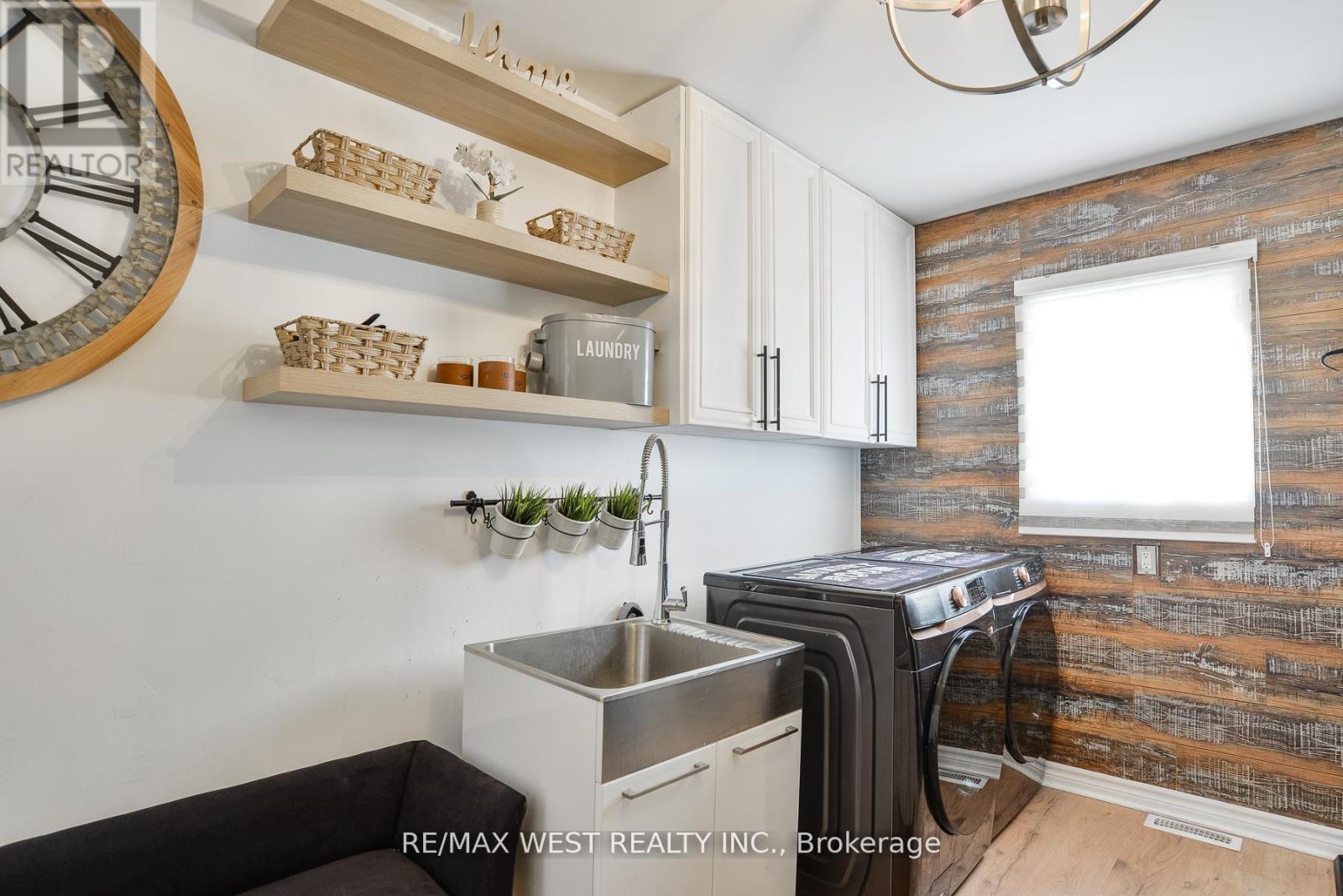 134 Sandringham Drive, Barrie (Innis-Shore), Ontario  L4M 0C9 - Photo 10 - S12892050