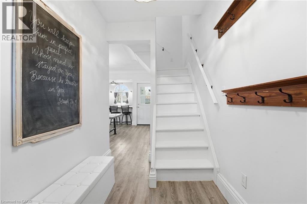 17 Minto Avenue, Hamilton, Ontario  L8L 6E1 - Photo 9 - 40812916