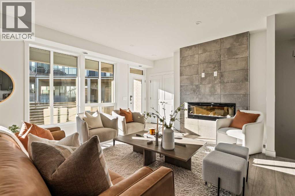 613 Sovereign Common Sw, Calgary, Alberta  T3C 3Y3 - Photo 11 - A2286300