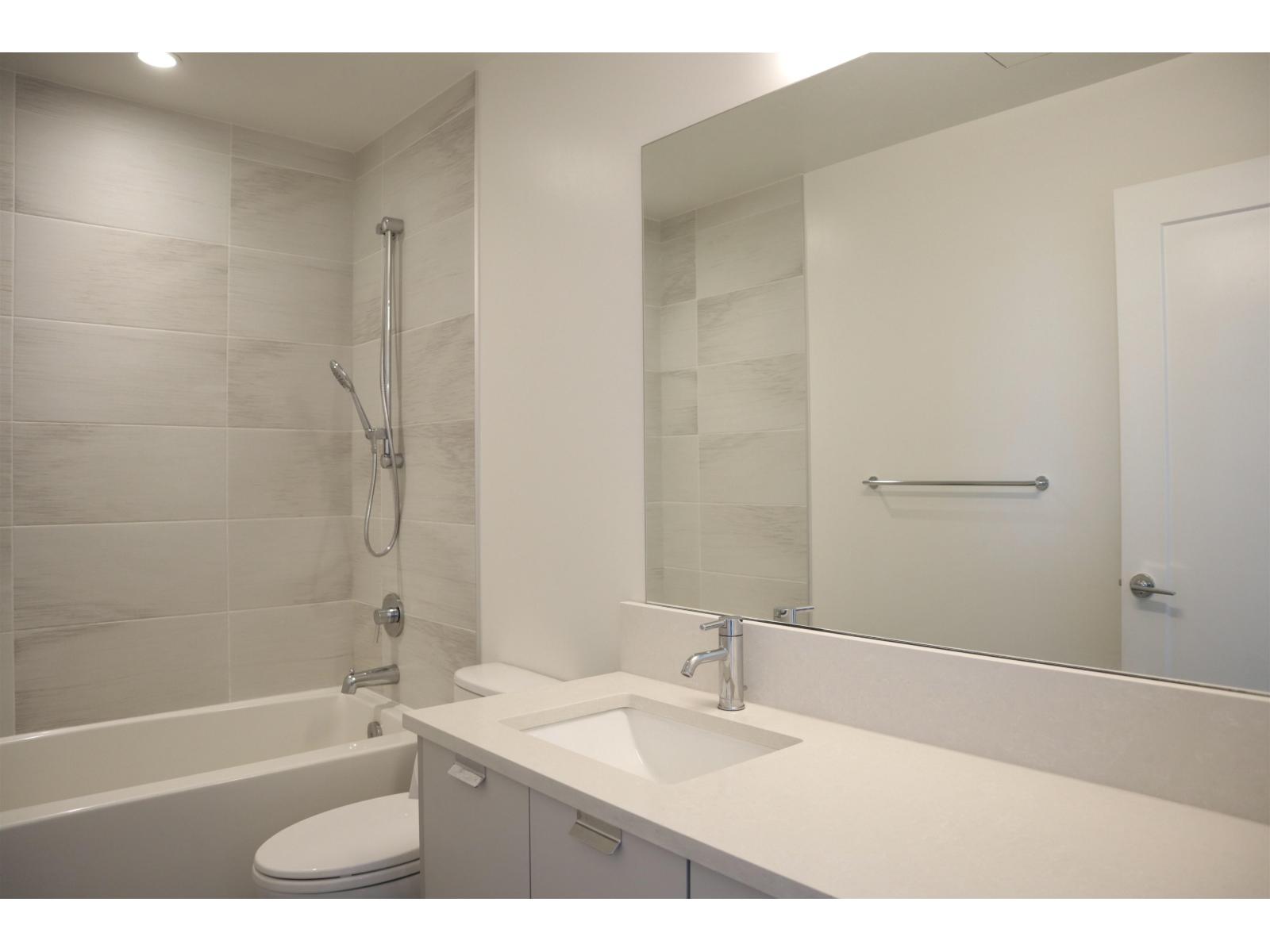 A327 20727 Willoughby Town Centre Drive, Langley, British Columbia  V2Y 3N1 - Photo 14 - R3078325