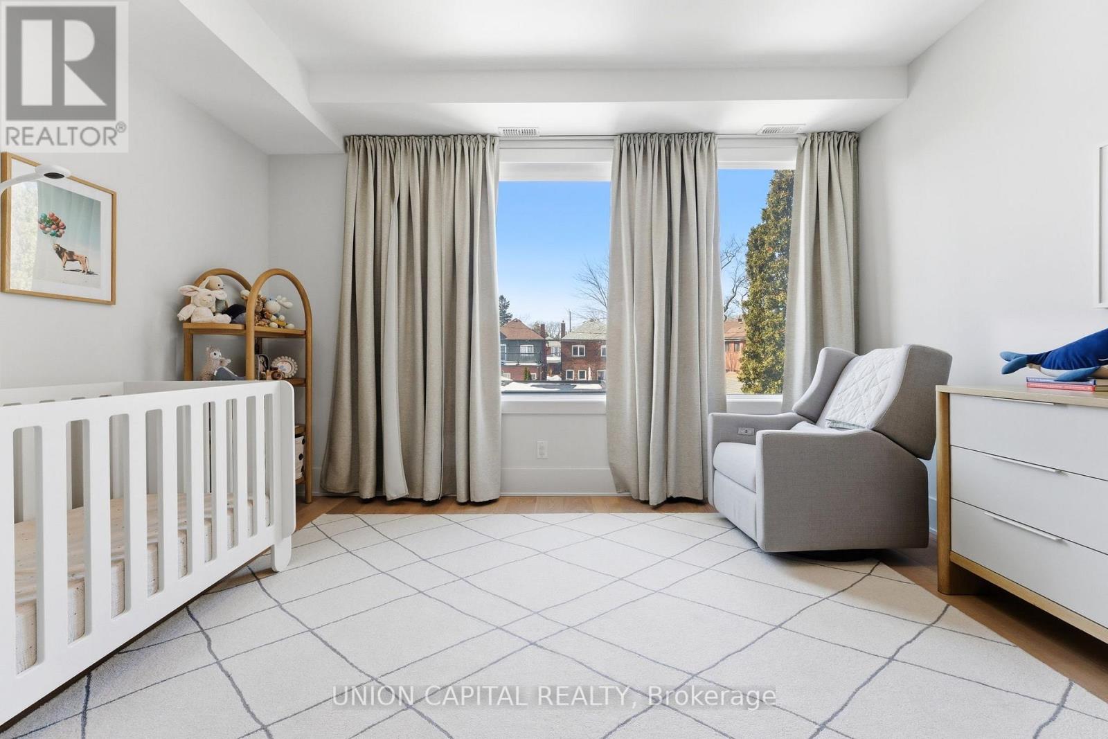 544b Beresford Avenue, Toronto (Runnymede-Bloor West Village), Ontario  M6S 3C3 - Photo 15 - W12891974