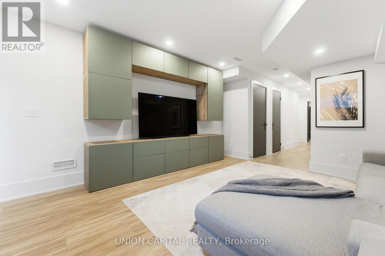 544b Beresford Avenue, Toronto (Runnymede-Bloor West Village), Ontario  M6S 3C3 - Photo 29 - W12891974