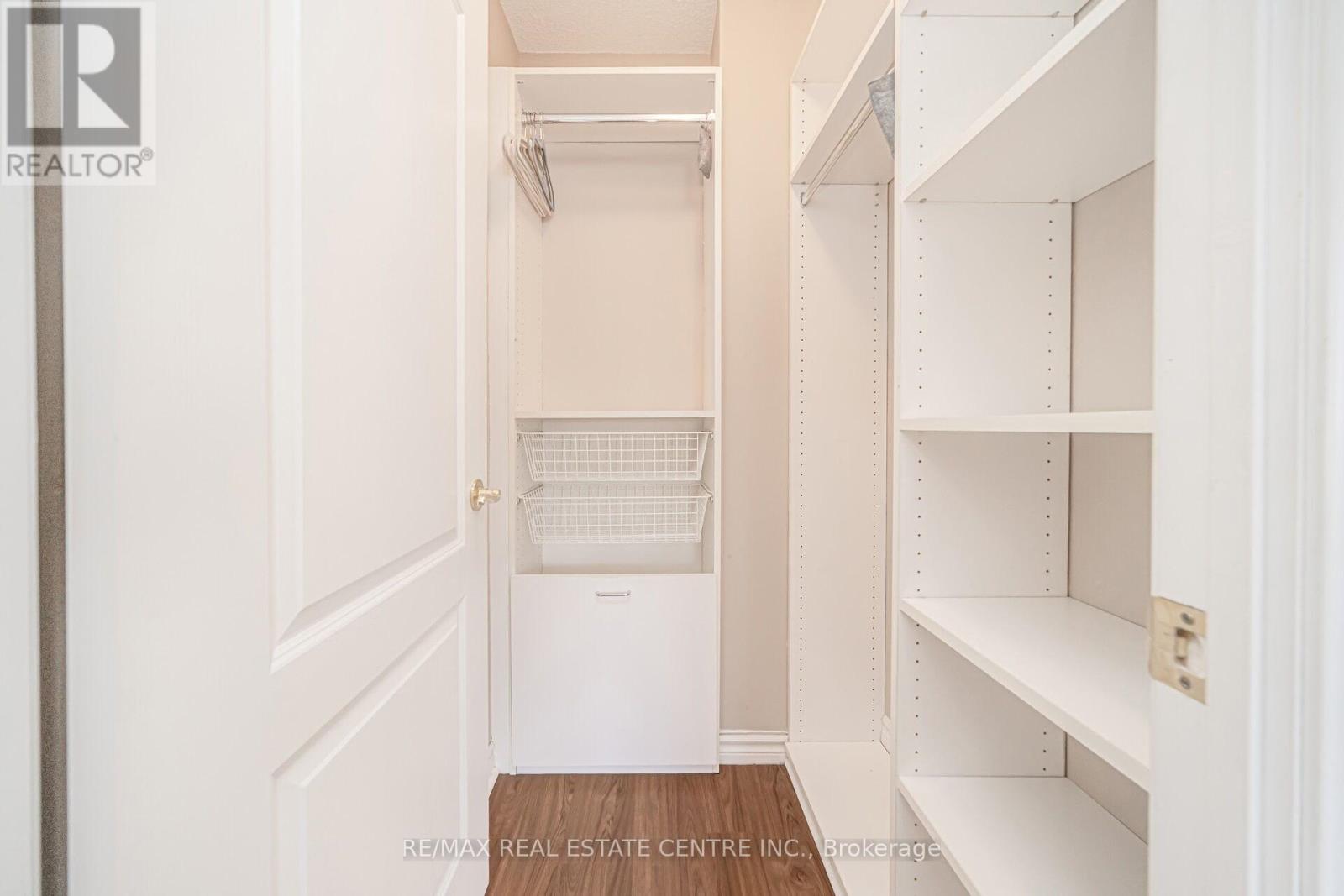 301 - 3 Dayspring Circle, Brampton (Goreway Drive Corridor), Ontario  L6P 1B7 - Photo 41 - W12892006