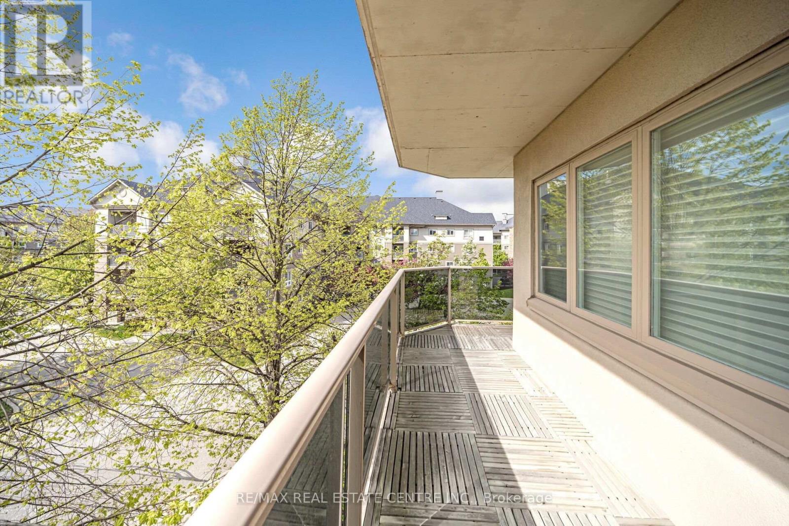 301 - 3 Dayspring Circle, Brampton (Goreway Drive Corridor), Ontario  L6P 1B7 - Photo 47 - W12892006