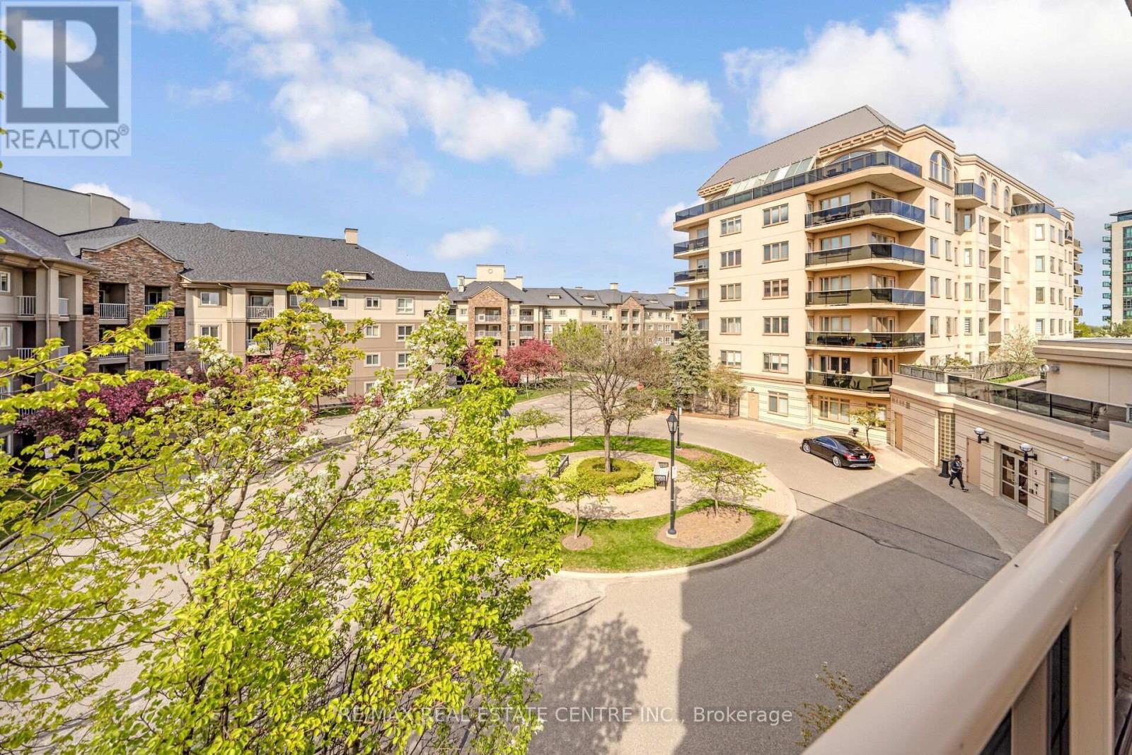 301 - 3 Dayspring Circle, Brampton (Goreway Drive Corridor), Ontario  L6P 1B7 - Photo 48 - W12892006