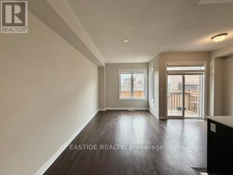 116 Finegan Circle, Brampton (Northwest Brampton), Ontario  L7A 0B7 - Photo 6 - W12892012