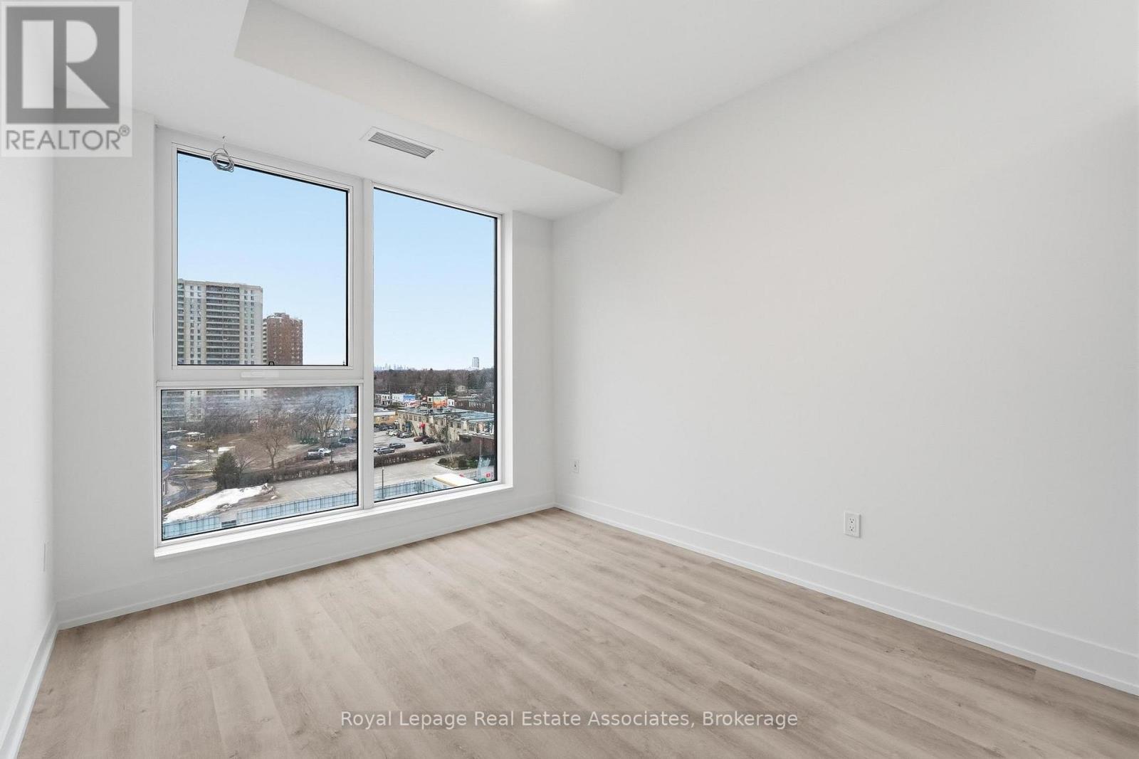 807 - 25 Cordova Avenue, Toronto (Islington-City Centre West), Ontario  M9A 0E5 - Photo 13 - W12892044