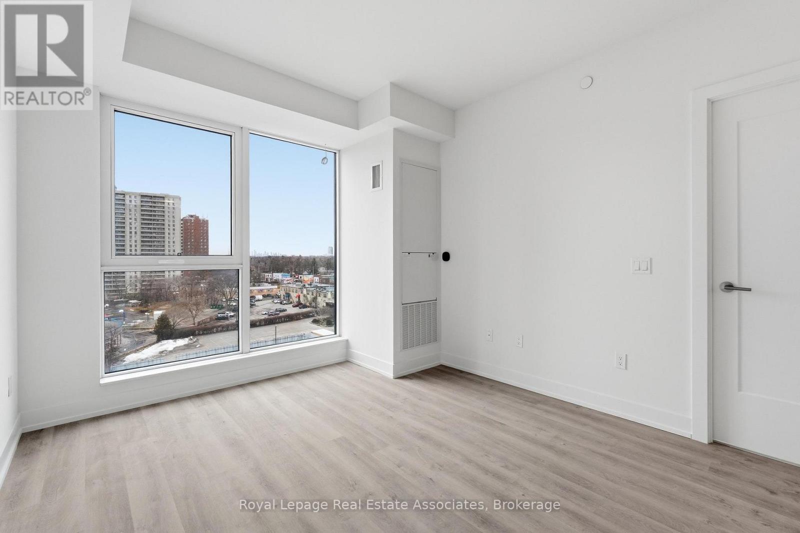 807 - 25 Cordova Avenue, Toronto (Islington-City Centre West), Ontario  M9A 0E5 - Photo 7 - W12892044