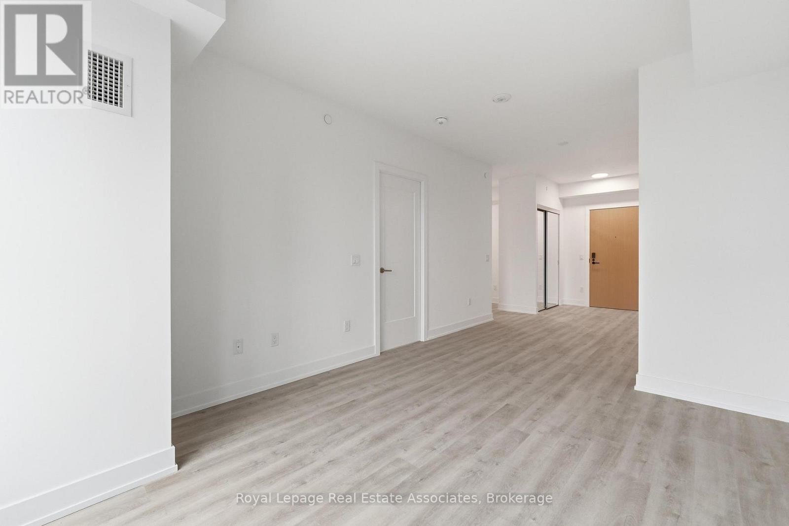 807 - 25 Cordova Avenue, Toronto (Islington-City Centre West), Ontario  M9A 0E5 - Photo 8 - W12892044