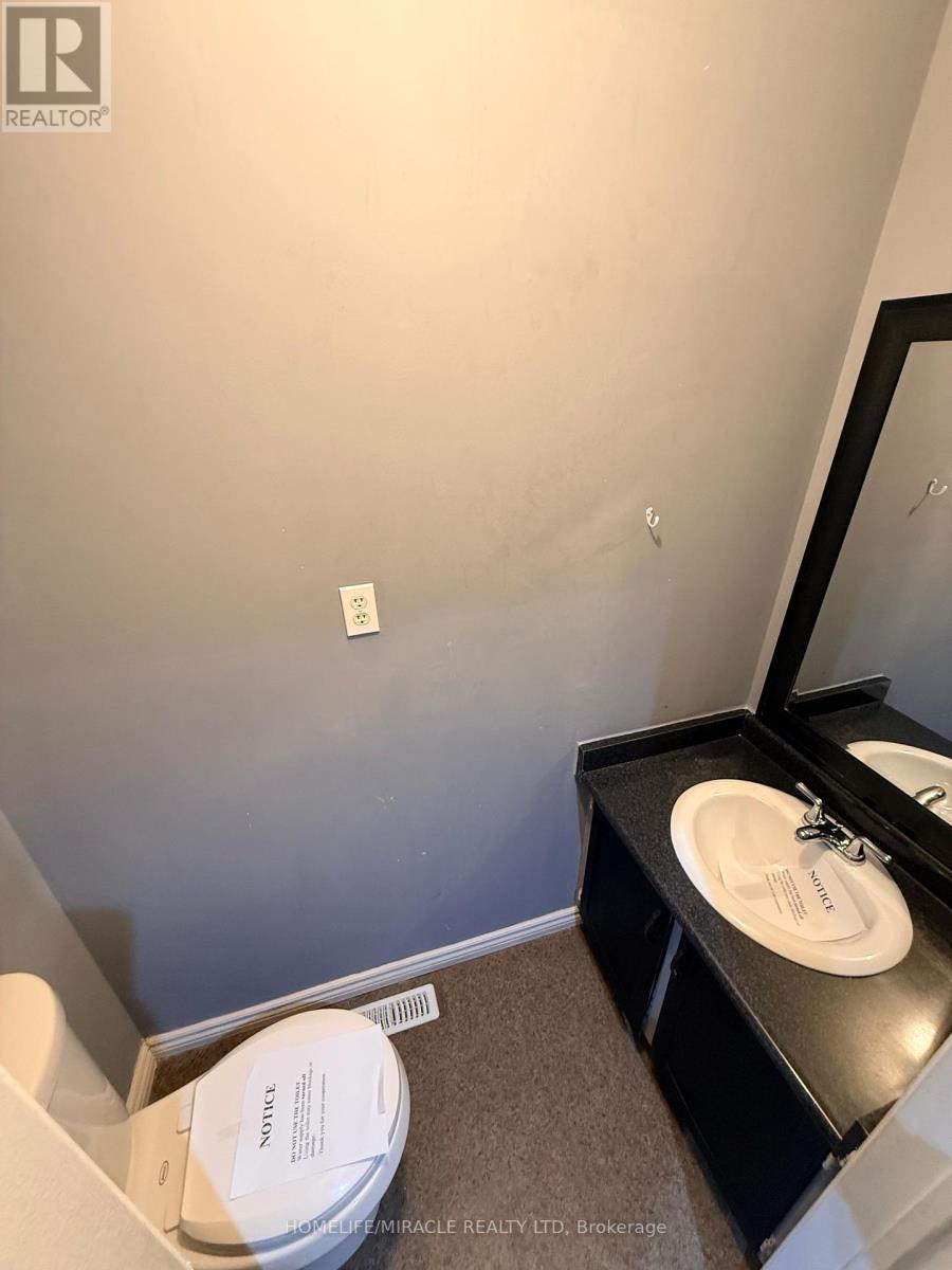 1 Hudson Drive, Brampton (Fletcher's West), Ontario  L6Y 2N6 - Photo 11 - W12892046