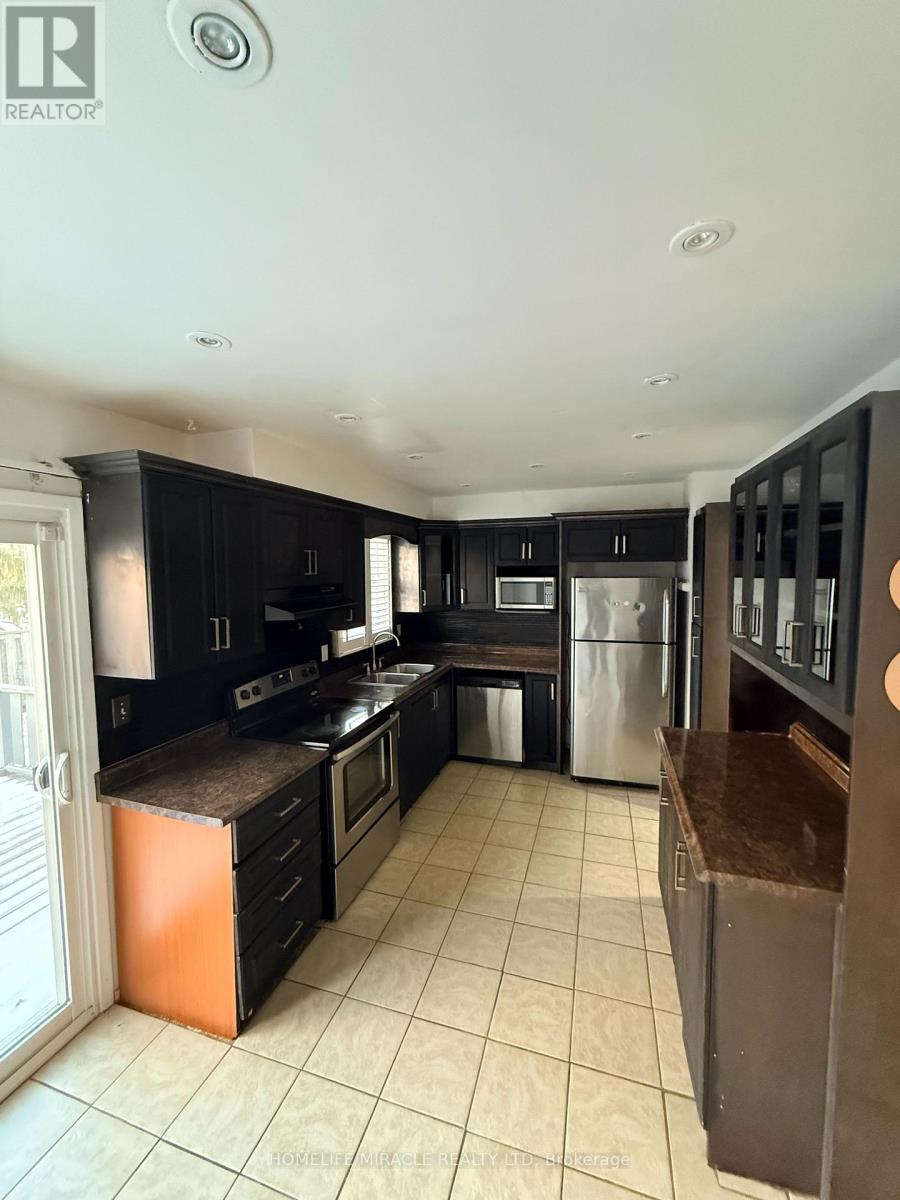 1 Hudson Drive, Brampton (Fletcher's West), Ontario  L6Y 2N6 - Photo 19 - W12892046