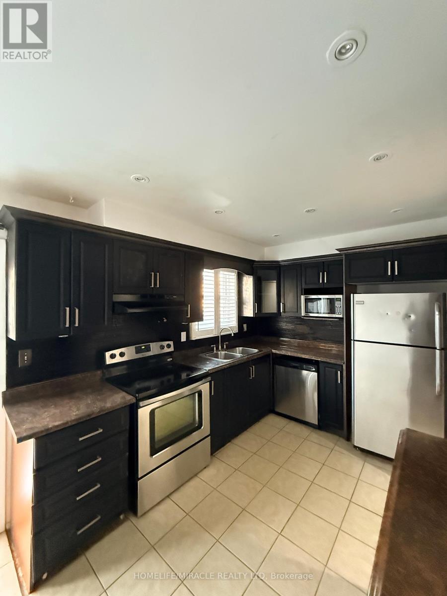 1 Hudson Drive, Brampton (Fletcher's West), Ontario  L6Y 2N6 - Photo 20 - W12892046