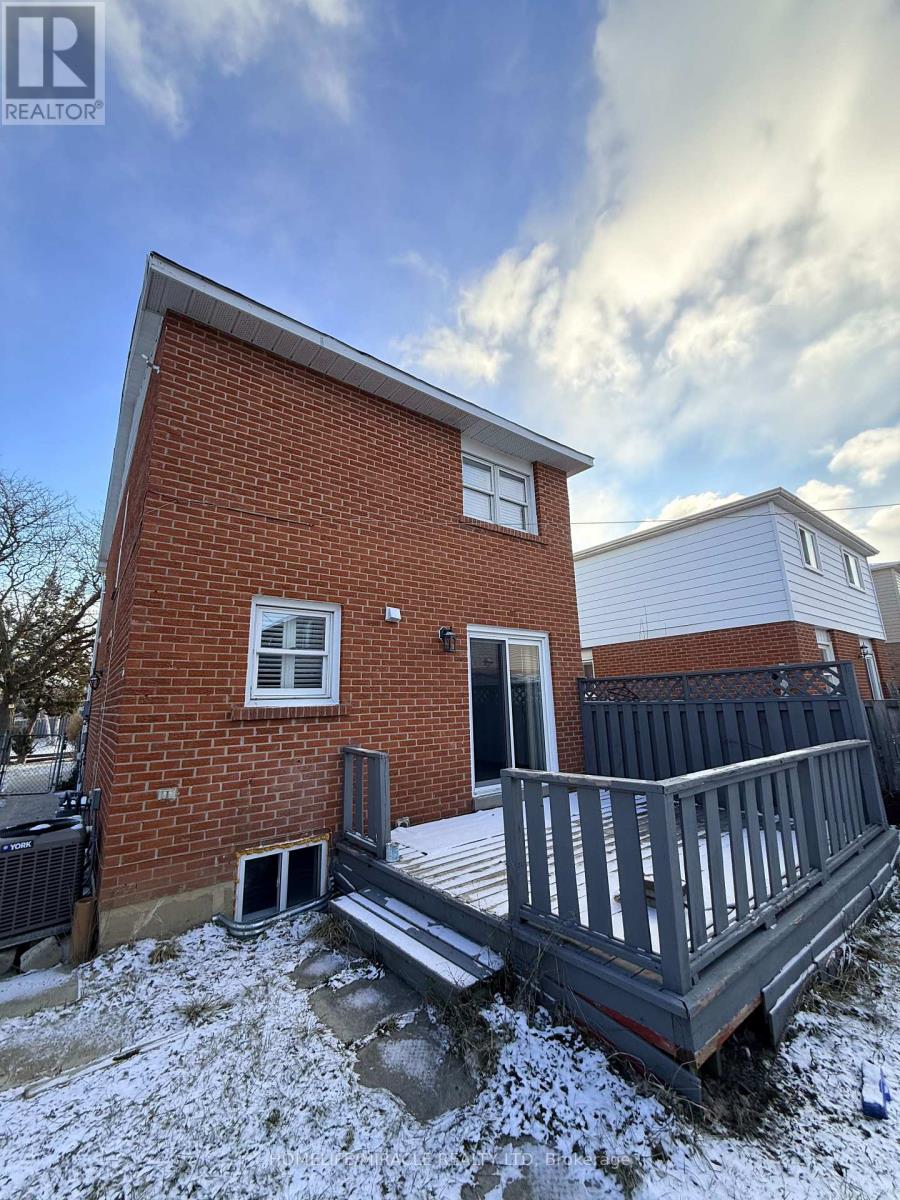 1 Hudson Drive, Brampton (Fletcher's West), Ontario  L6Y 2N6 - Photo 40 - W12892046