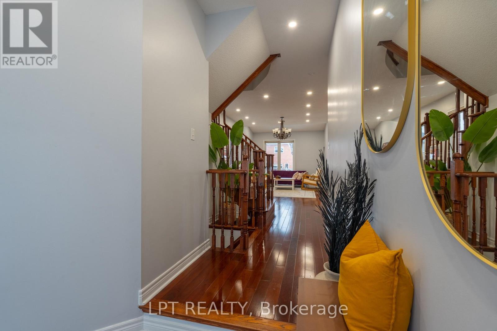 54 Delphinium Way, Brampton (Northwest Sandalwood Parkway), Ontario  L7A 0N4 - Photo 10 - W12892054