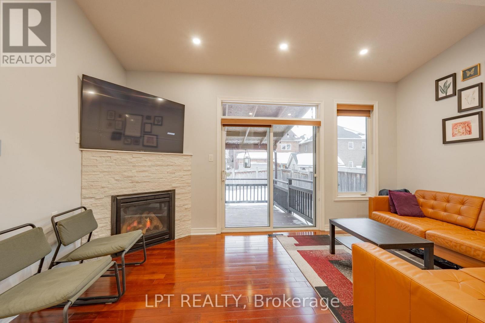 54 Delphinium Way, Brampton (Northwest Sandalwood Parkway), Ontario  L7A 0N4 - Photo 17 - W12892054