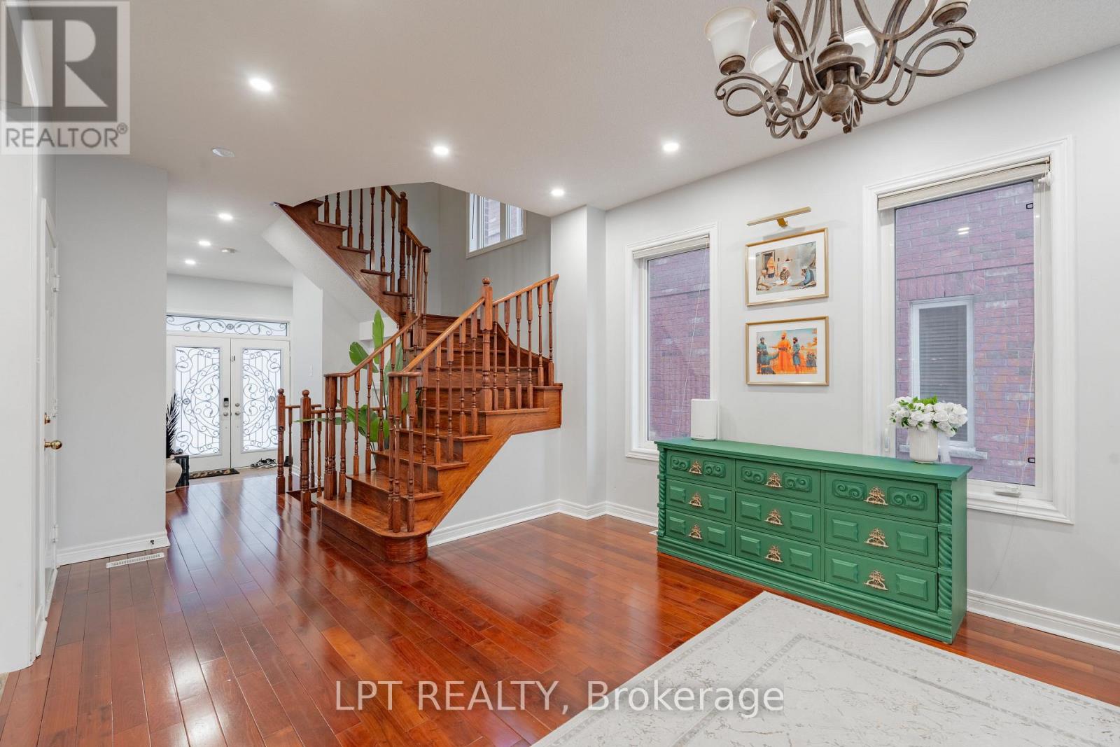 54 Delphinium Way, Brampton (Northwest Sandalwood Parkway), Ontario  L7A 0N4 - Photo 25 - W12892054