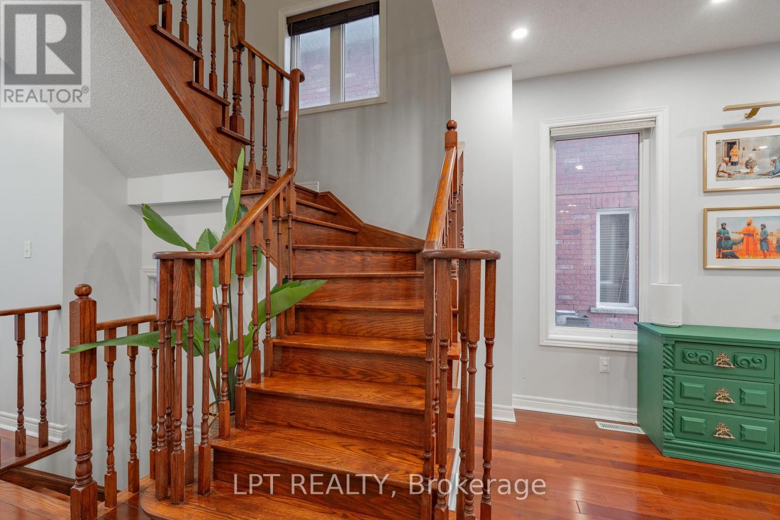 54 Delphinium Way, Brampton (Northwest Sandalwood Parkway), Ontario  L7A 0N4 - Photo 26 - W12892054