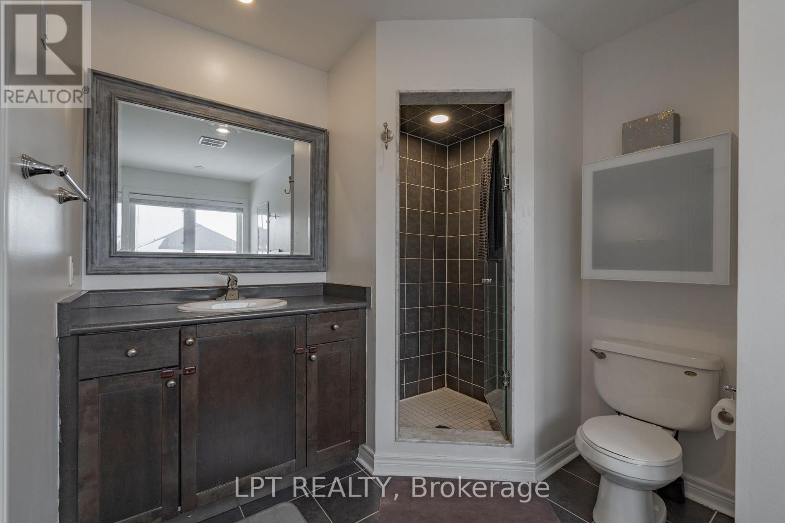 54 Delphinium Way, Brampton (Northwest Sandalwood Parkway), Ontario  L7A 0N4 - Photo 32 - W12892054