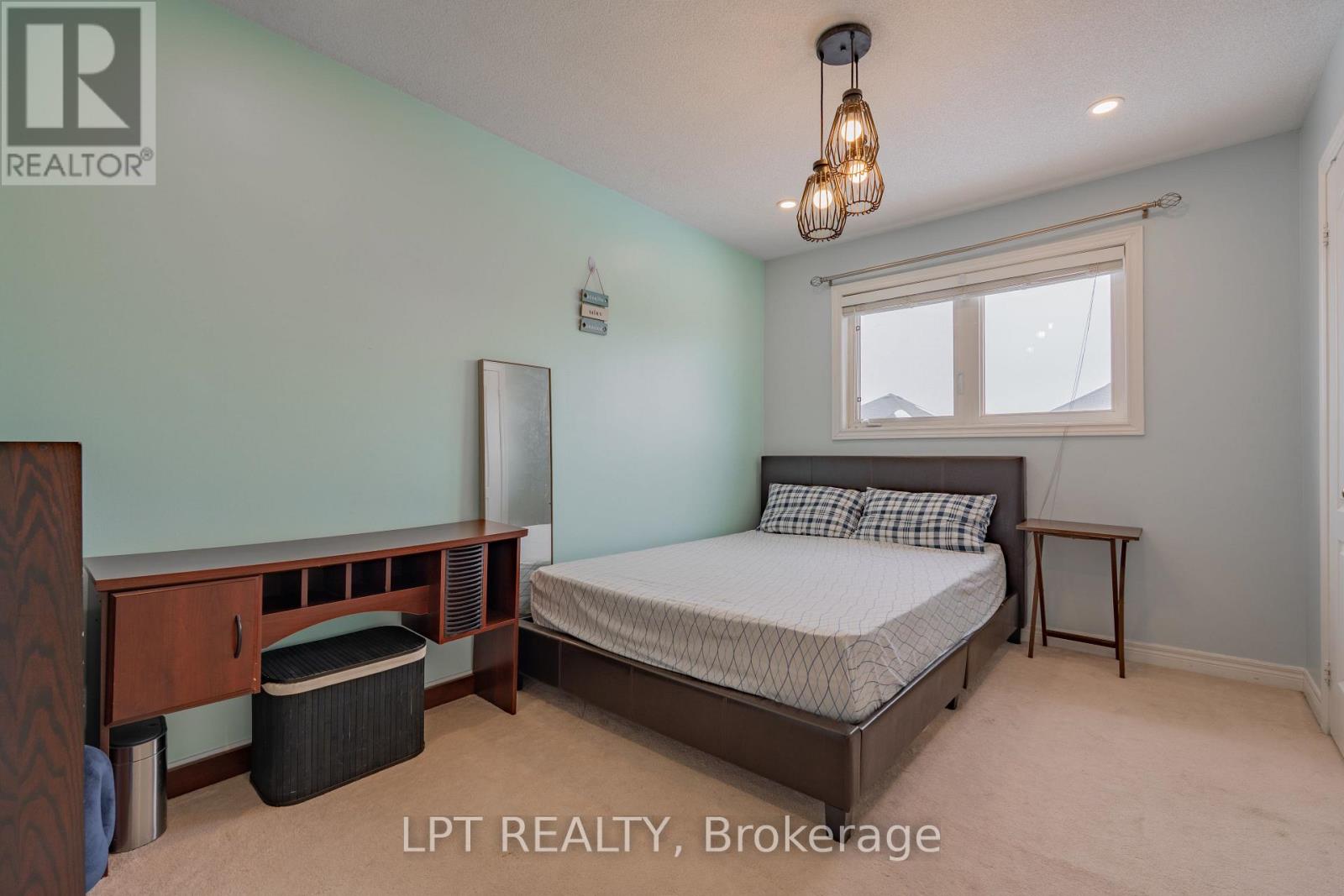 54 Delphinium Way, Brampton (Northwest Sandalwood Parkway), Ontario  L7A 0N4 - Photo 36 - W12892054