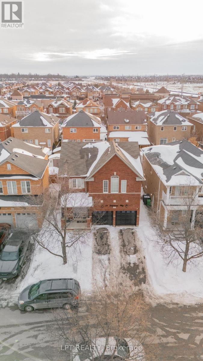 54 Delphinium Way, Brampton (Northwest Sandalwood Parkway), Ontario  L7A 0N4 - Photo 48 - W12892054