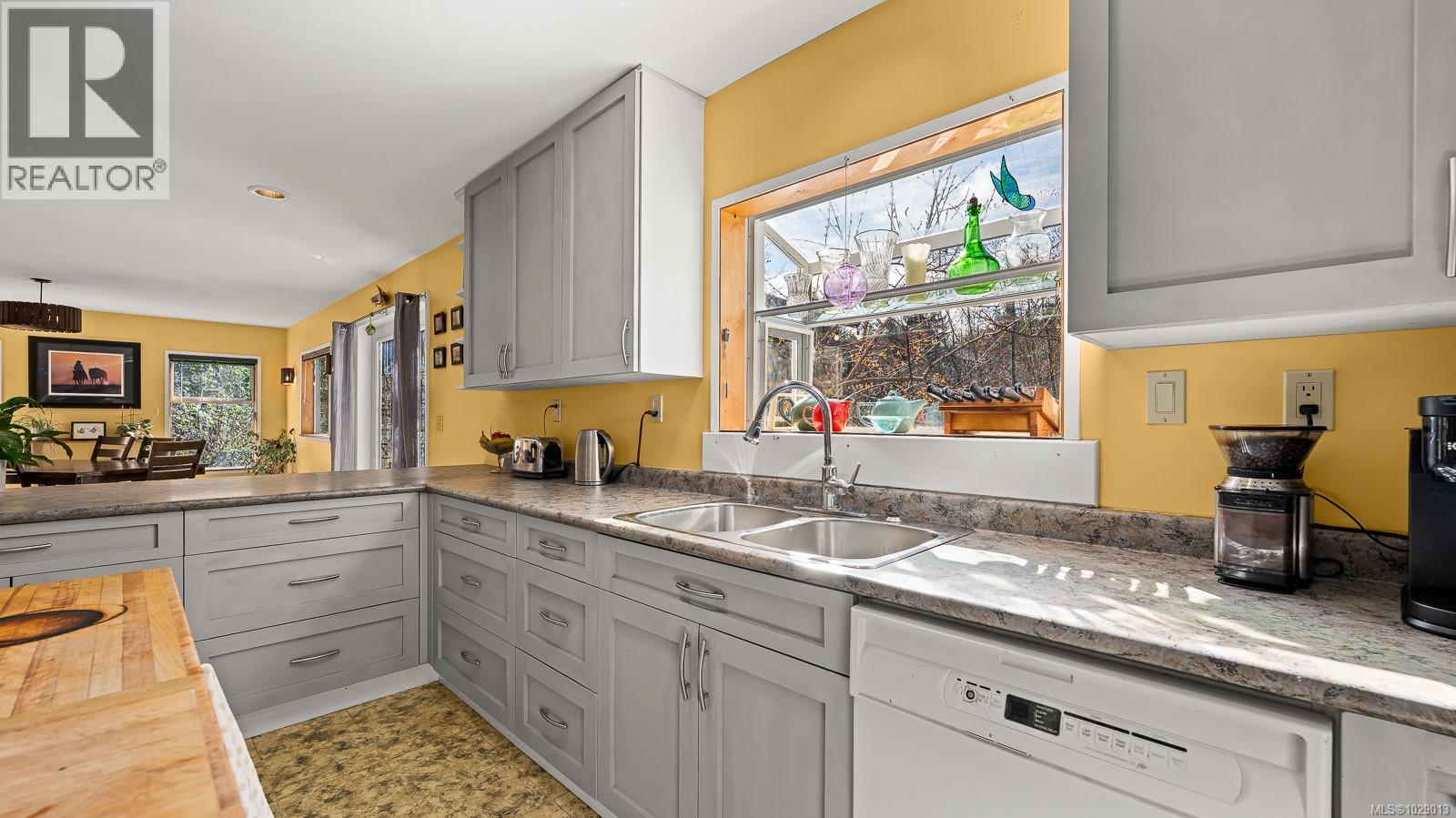 2187 May Rd, Courtenay, British Columbia  V9J 1X7 - Photo 10 - 1029013