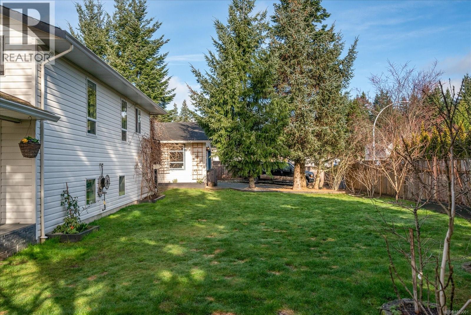 2121 Lexington Pl, Courtenay, British Columbia  V9N 9C5 - Photo 39 - 1029001