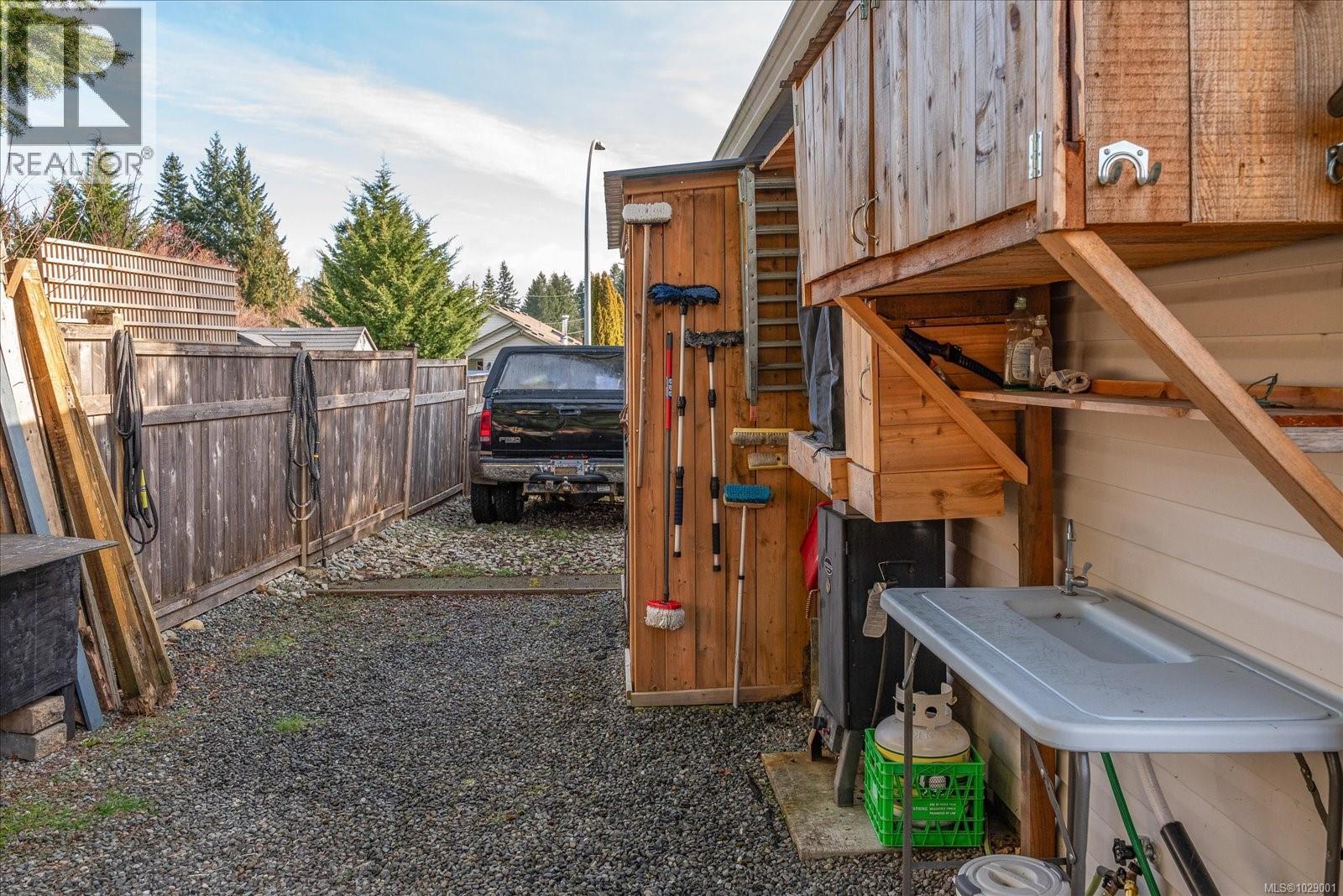 2121 Lexington Pl, Courtenay, British Columbia  V9N 9C5 - Photo 50 - 1029001