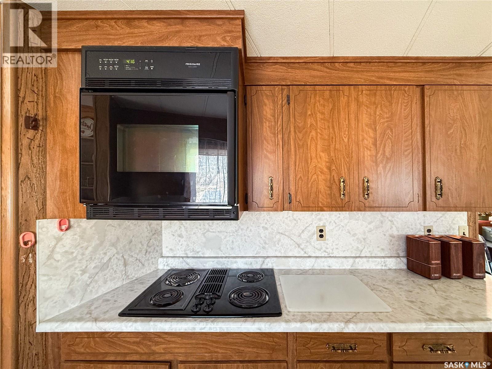 201 - 203 4th Avenue, Climax, Saskatchewan  S0N 0N0 - Photo 12 - SK030648