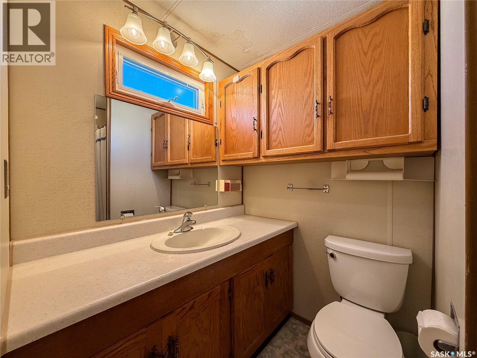 201 - 203 4th Avenue, Climax, Saskatchewan  S0N 0N0 - Photo 24 - SK030648