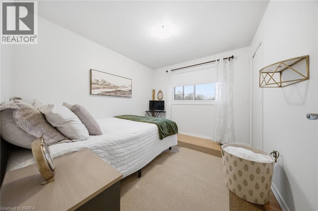 22 Paris Road, Brantford, Ontario  N3R 1H7 - Photo 21 - 40812224