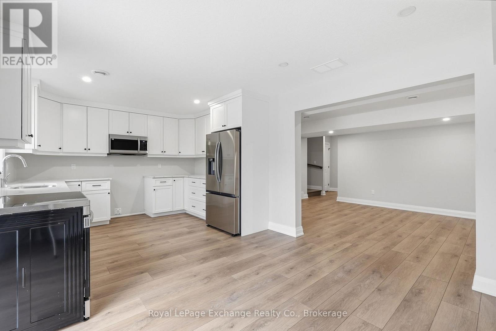 Unit 3 - 227 Bruce Street S, West Grey, Ontario  N0G 1R0 - Photo 13 - X12723436