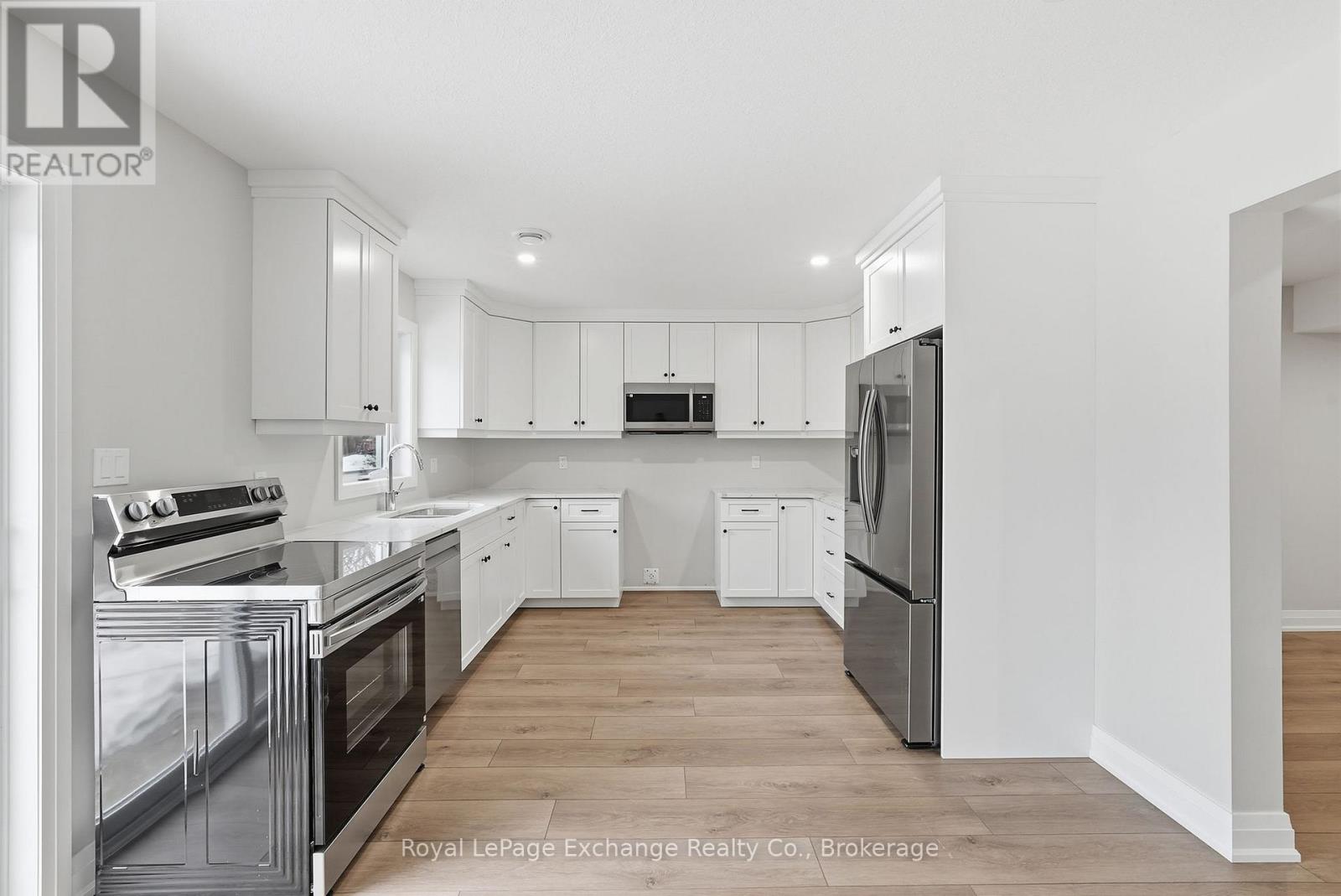 Unit 3 - 227 Bruce Street S, West Grey, Ontario  N0G 1R0 - Photo 14 - X12723436