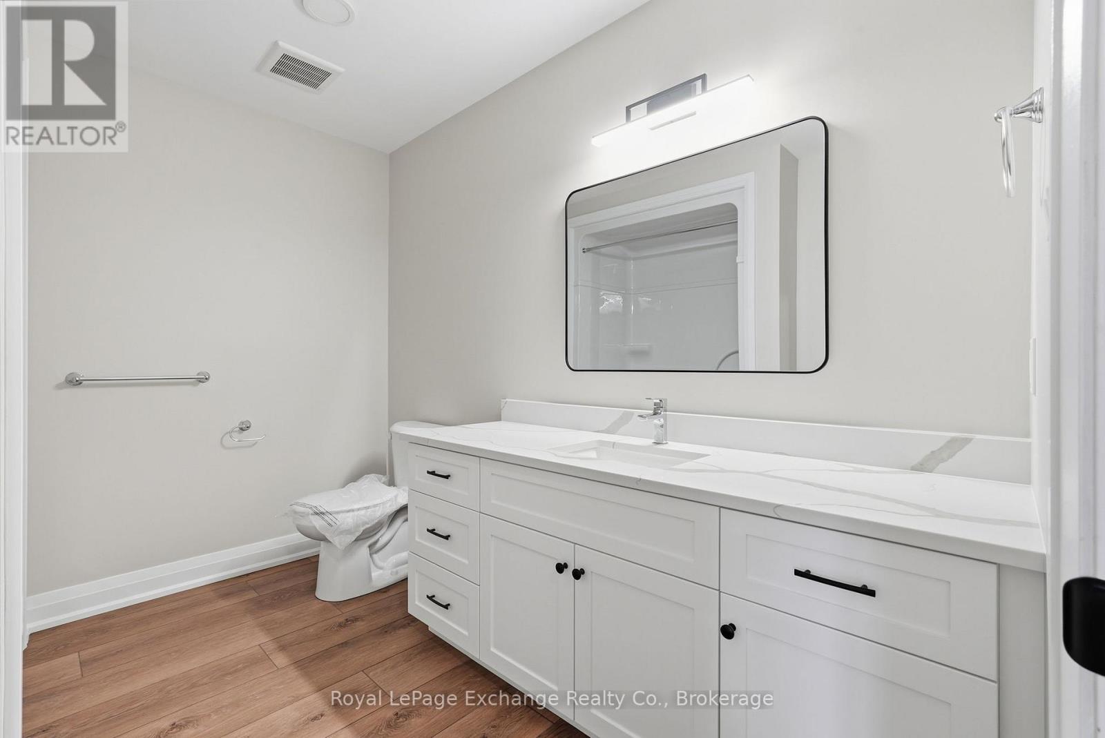 Unit 3 - 227 Bruce Street S, West Grey, Ontario  N0G 1R0 - Photo 27 - X12723436