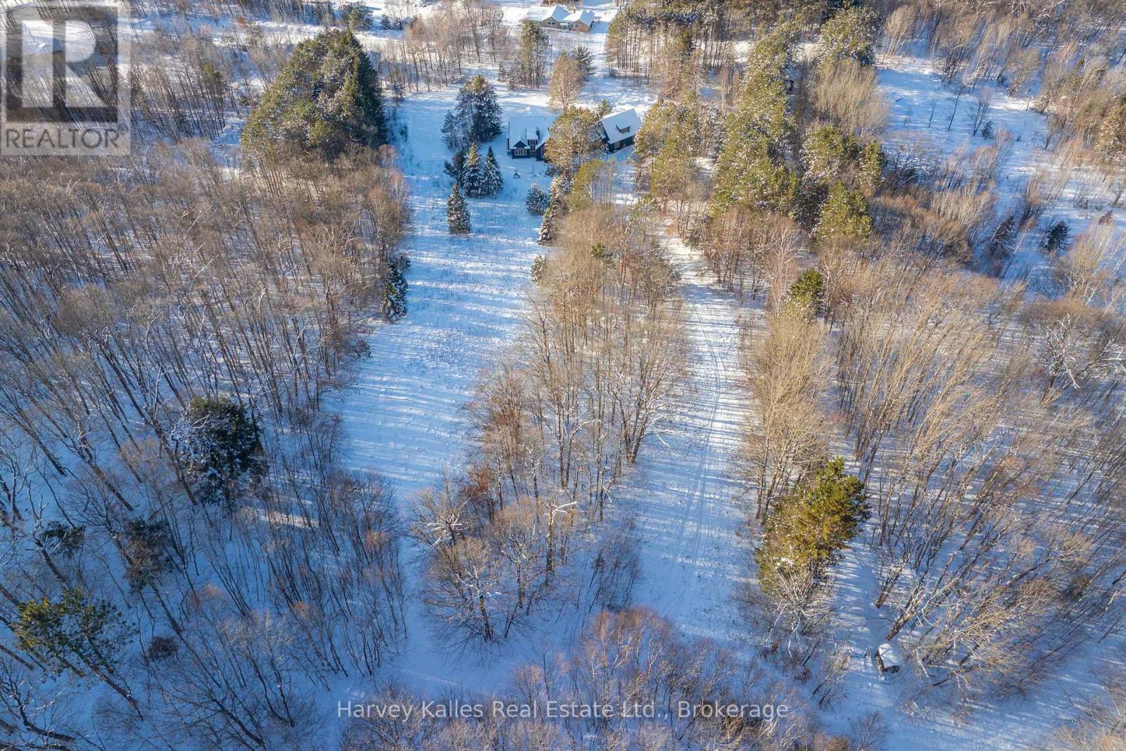 1074 Tally Ho Winter Park Road, Lake Of Bays, Ontario  P1H 2J6 - Photo 8 - X12850508