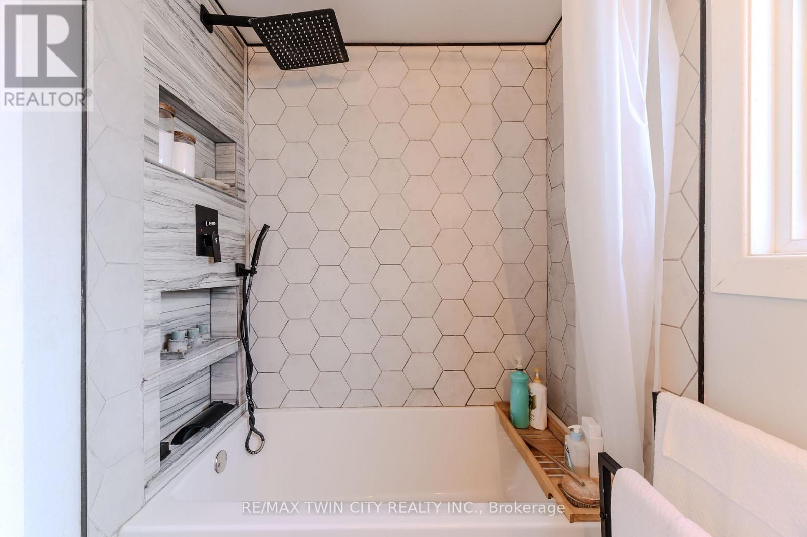 12 White Owl Crescent, Brantford, Ontario  N3P 1A2 - Photo 14 - X12892020