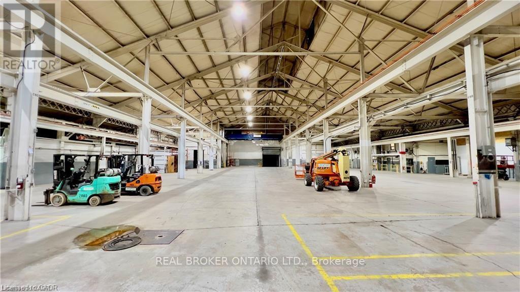 243 QUEEN STREET N, Hamilton, Ontario