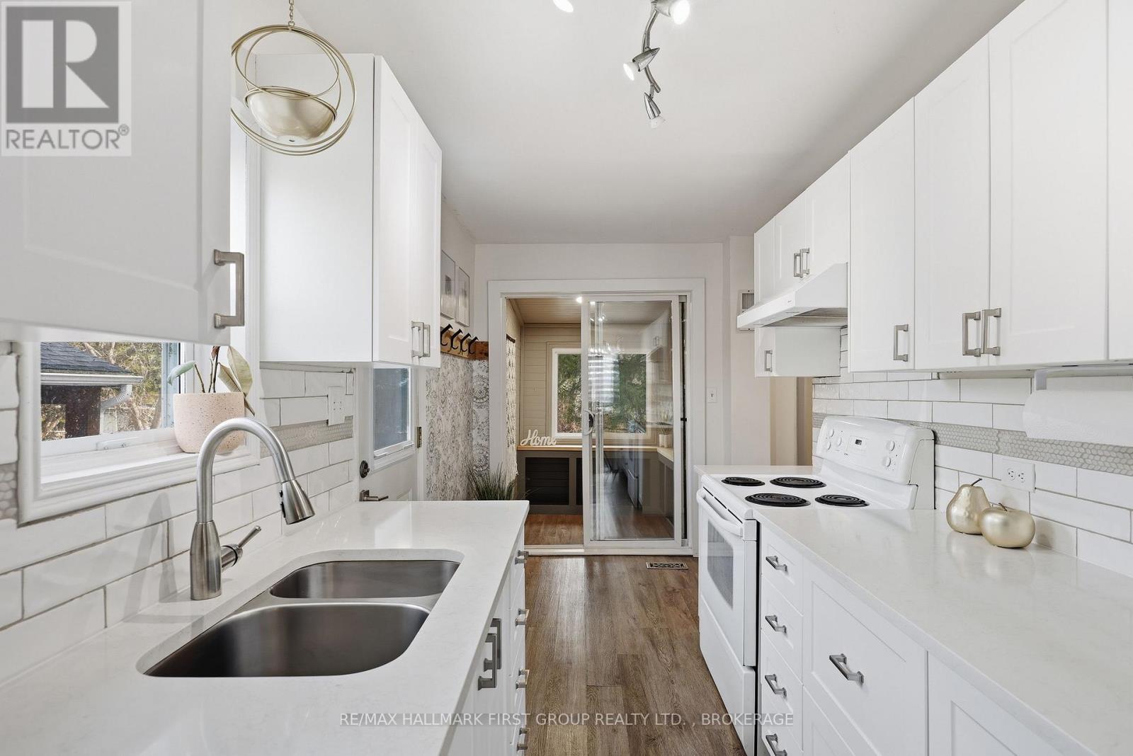 125 Birch Street, Gananoque, Ontario  K7G 2T5 - Photo 4 - X12891782