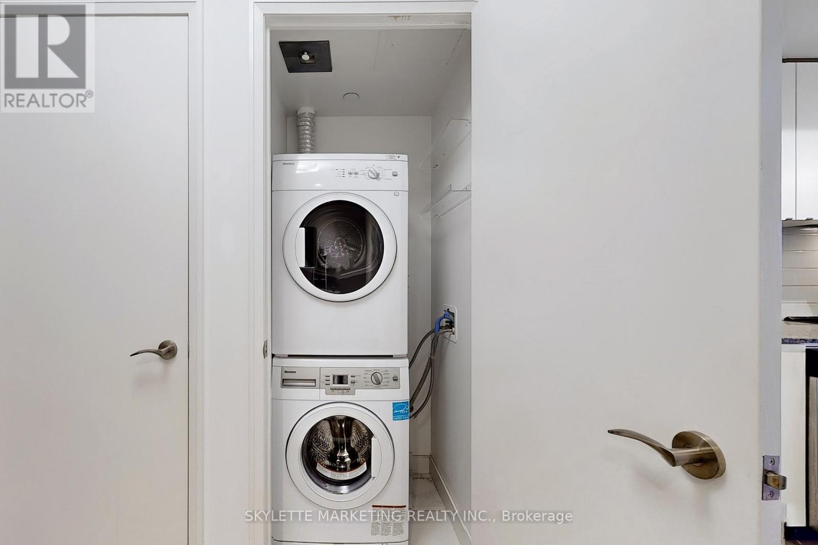 2505 - 9 Valhalla Inn Road, Toronto, Ontario  M9B 0B2 - Photo 28 - W12657246