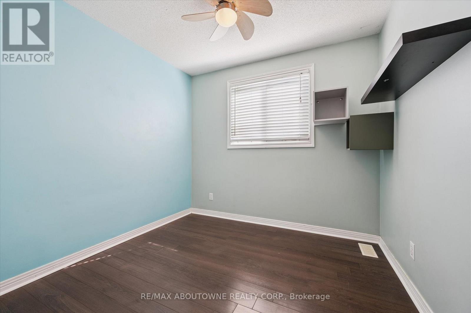 427 Bankside Crescent, Kitchener, Ontario  N2N 3E5 - Photo 19 - X12883698