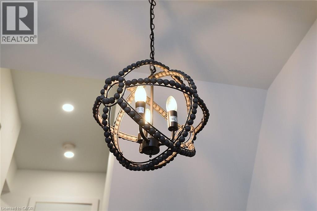 1221 Dundix Road Unit# 8, Mississauga, Ontario  L4Y 3Y9 - Photo 4 - 40812954